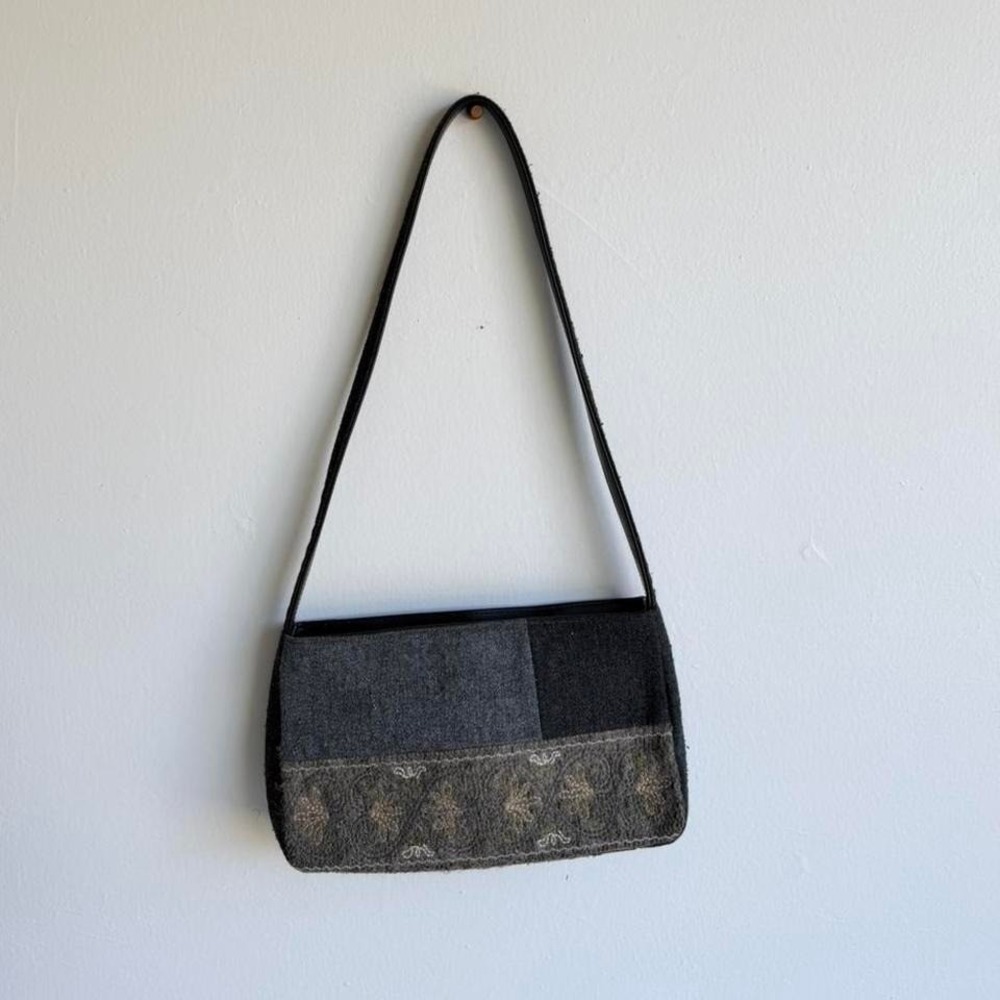 Liz Calibrone black and grey felted wool shoulder bag with leather strap